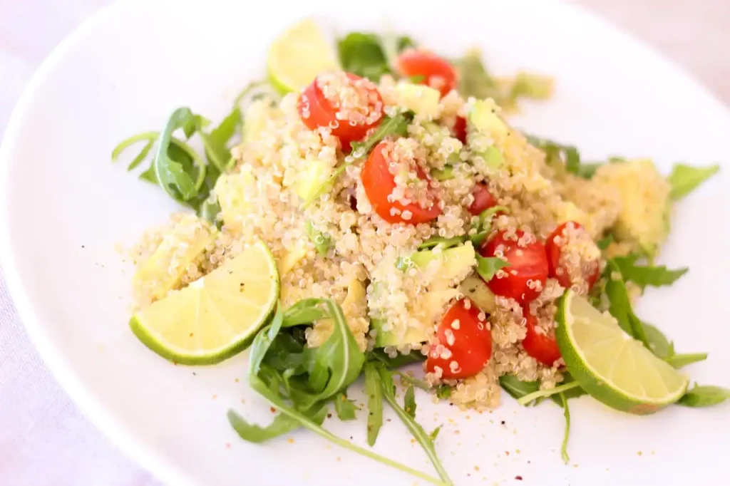 Veganistische quinoa salade